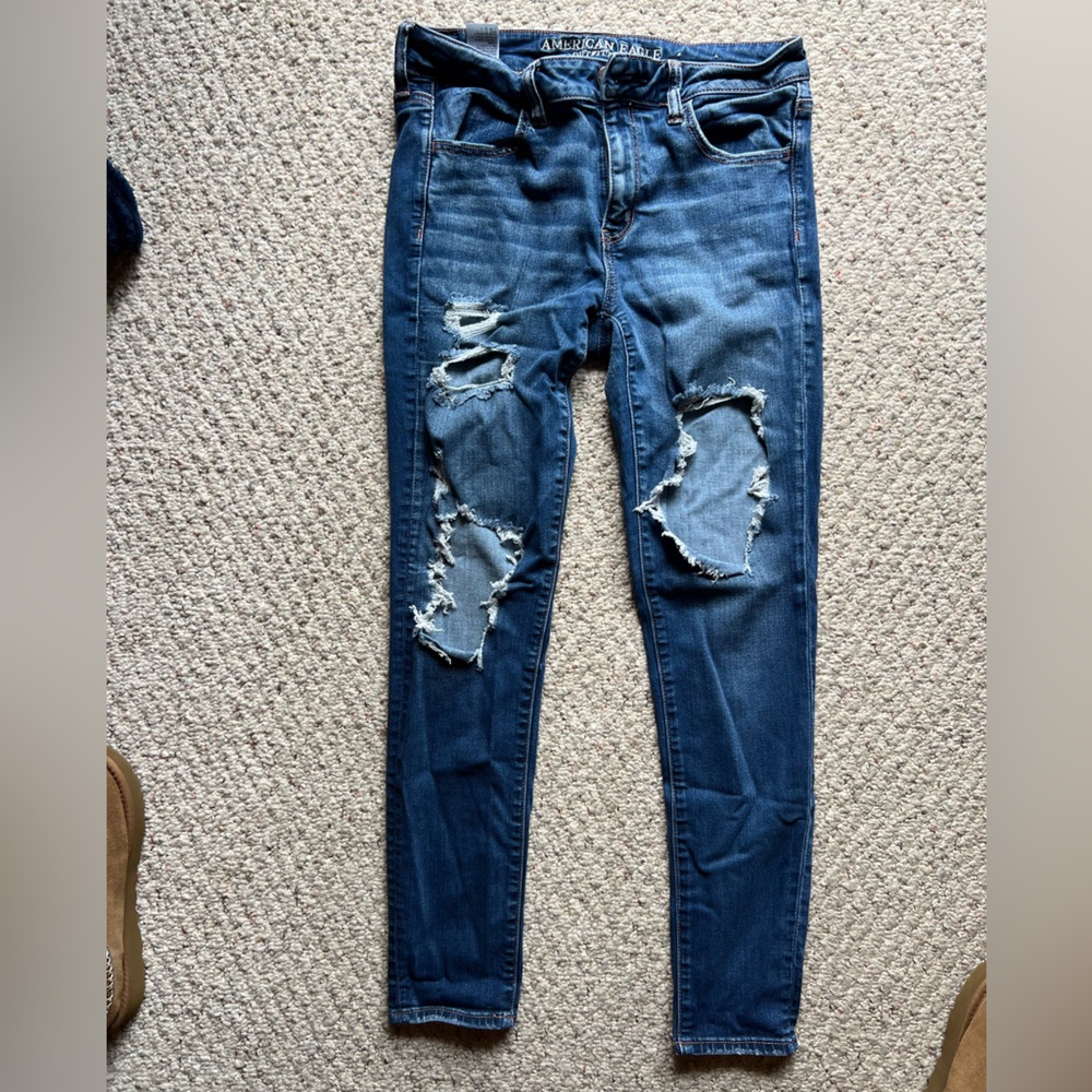 American Eagle Women’s Distressed Jeans